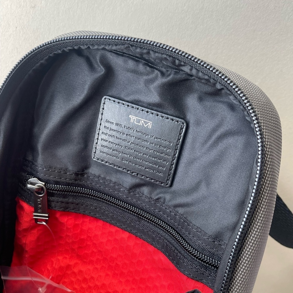 (new+tag) Tumi Fife men’s sling pack black - Picture 13 of 17